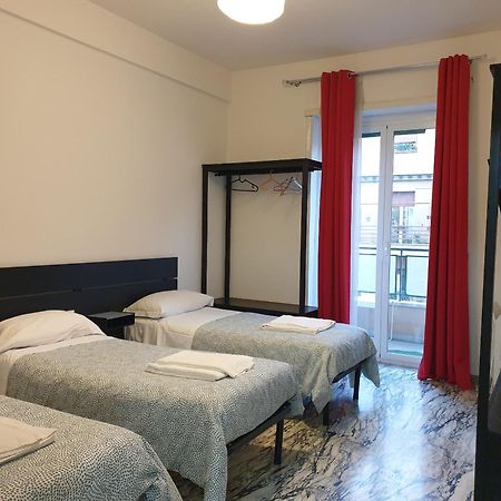 Holiday Max Рим Екстериор снимка